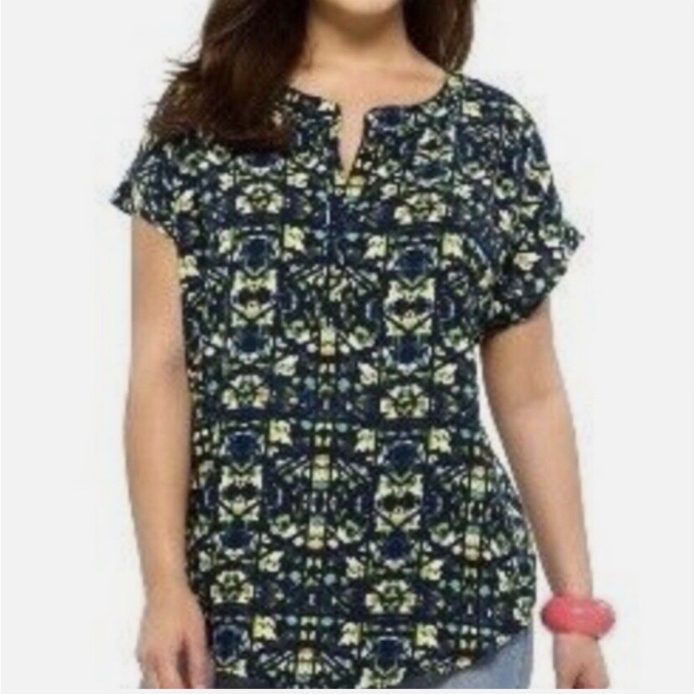 Chic Navy and Yellow Patterned Blouse